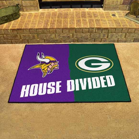 MINNESOTA VIKINGS / GREEN BAY PACKERS HOUSE DIVIDED 34" X 42.5" MAT