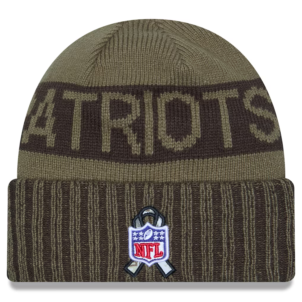 NEW ENGLAND PATRIOTS 2025 NFL SALUTE TO SERVICE CUFFED KNIT BEANIE - DARK GREEN