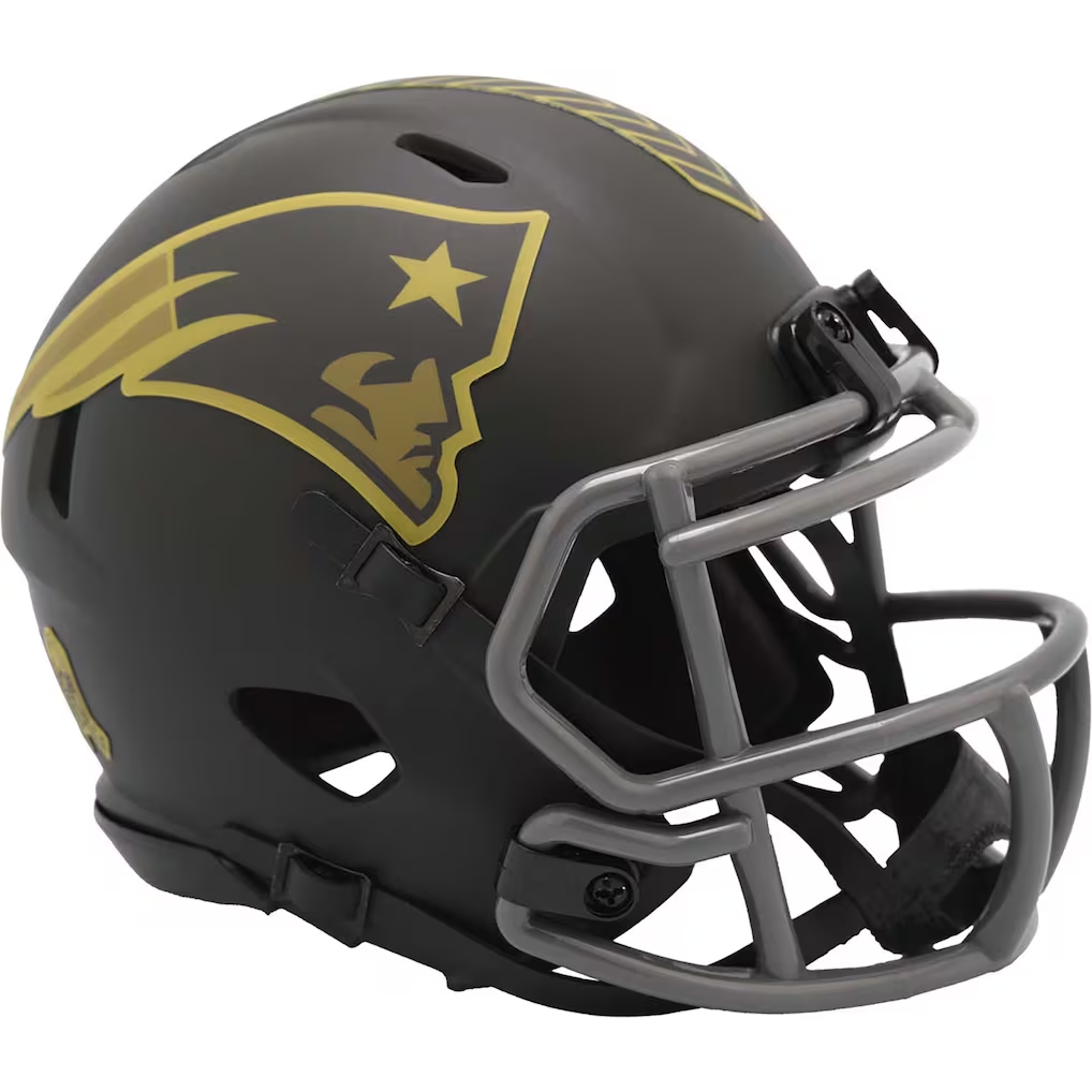 NEW ENGLAND PATRIOTS 2025 NFL SALUTE TO SERVICE RIDDELL SPEED MINI HELMET