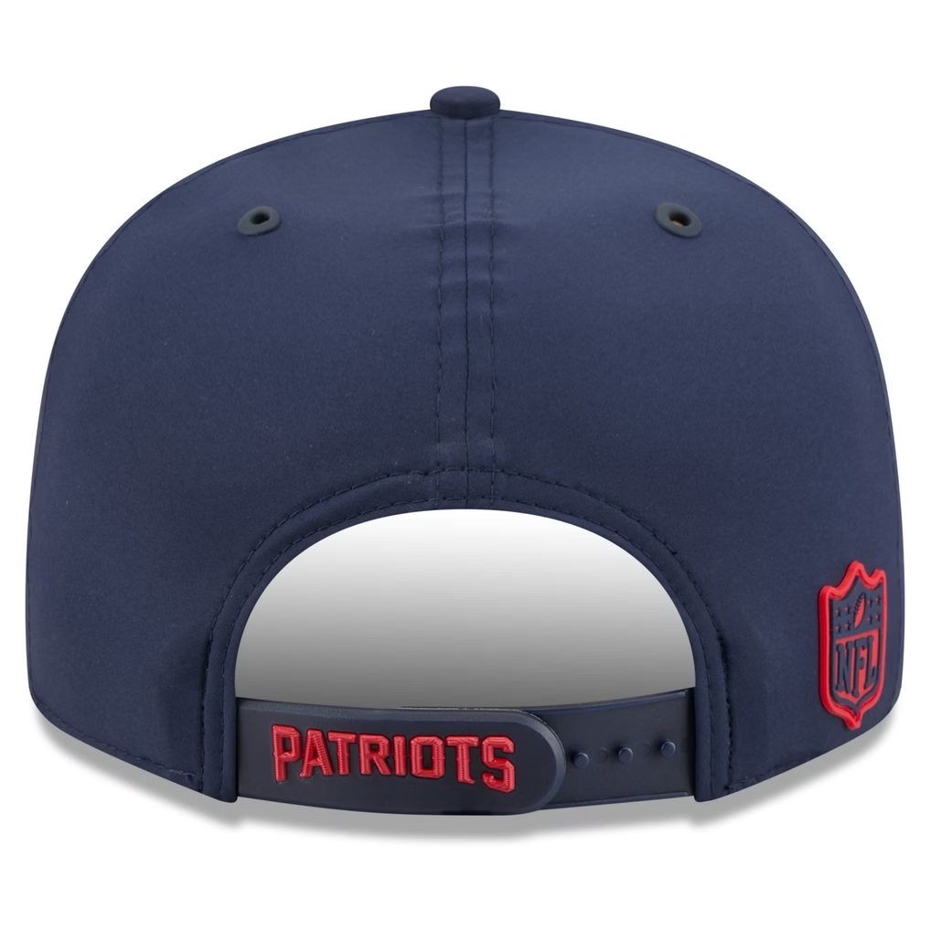 NEW ENGLAND PATRIOTS 2026 NFL SIDELINE 9FIFTY SNAPBACK HAT - NAVY