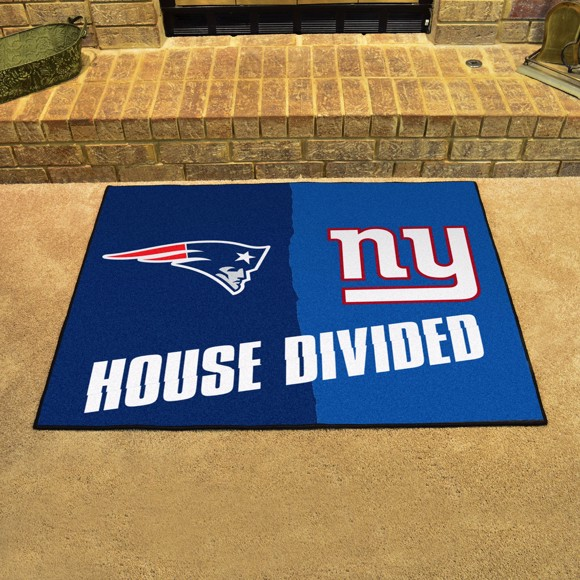 NEW ENGLAND PATRIOTS / NEW YORK GIANTS HOUSE DIVIDED 34" X 42.5" MAT