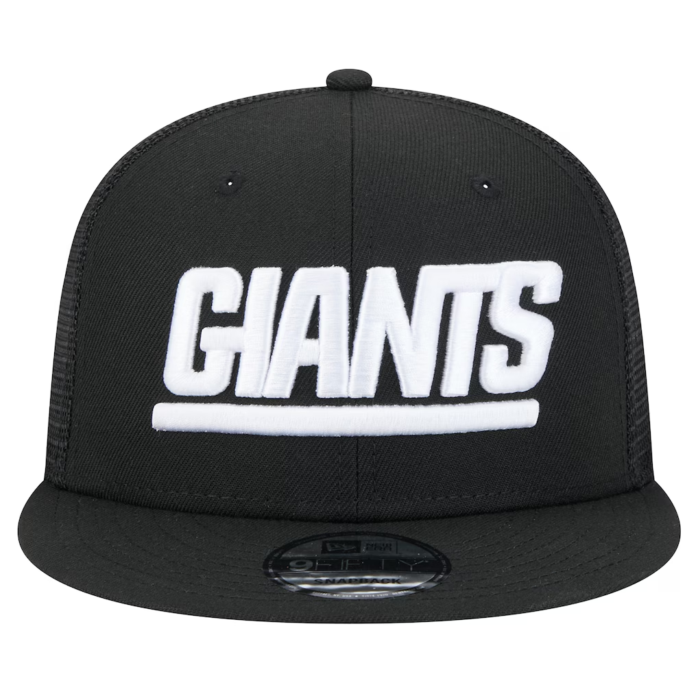 NEW YORK GIANTS RETRO EVERGREEN TRUCKER 9FIFTY SNAPBACK HAT - BLACK/WHITE