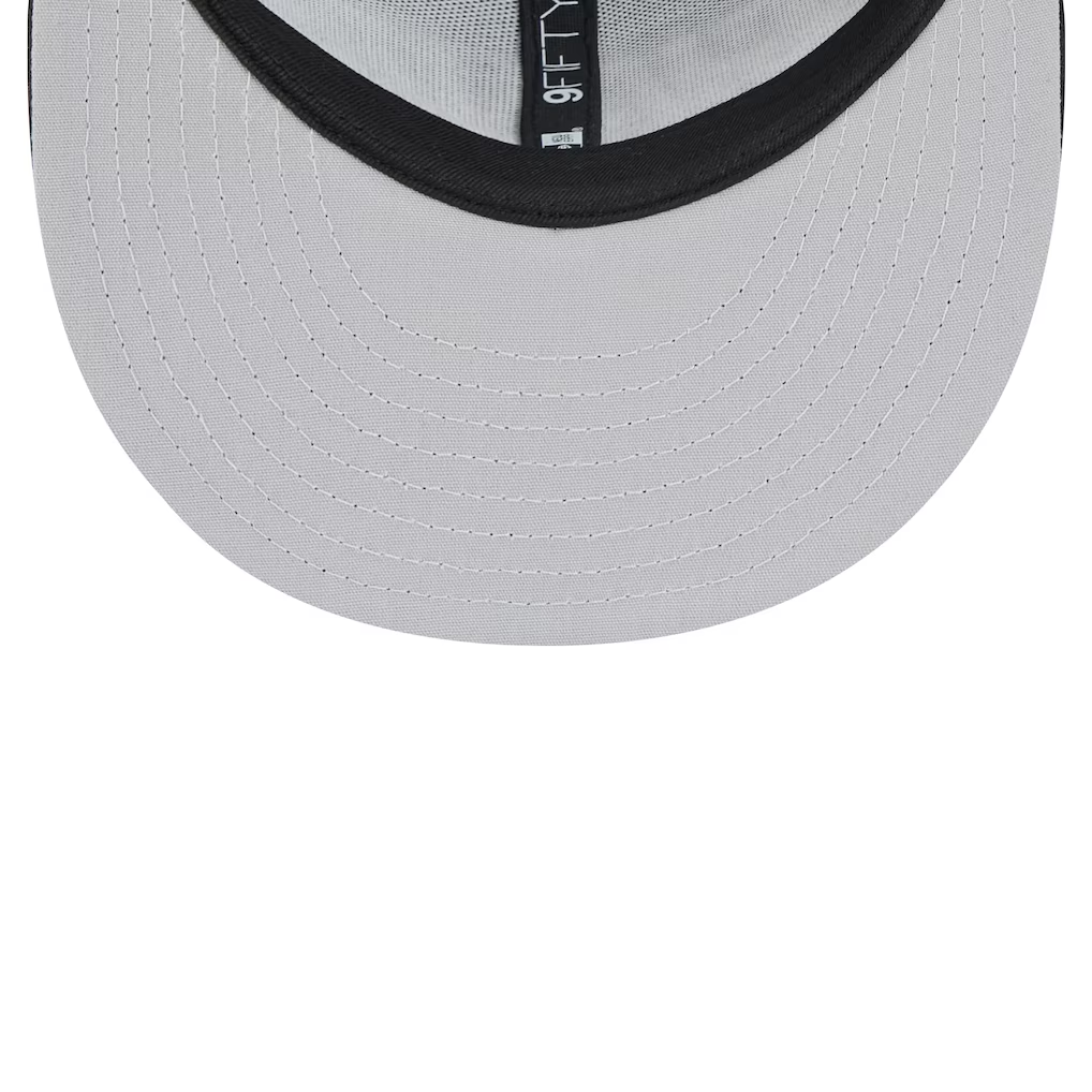 NEW YORK GIANTS RETRO EVERGREEN TRUCKER 9FIFTY SNAPBACK HAT - BLACK/WHITE