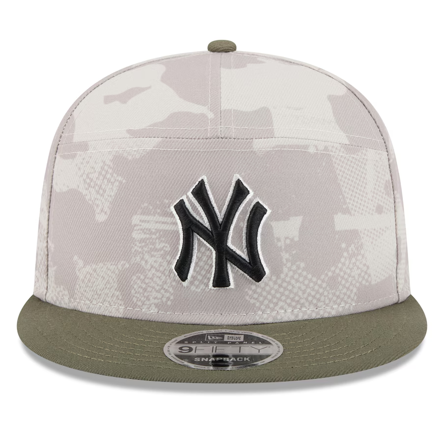 NEW YORK YANKEES 2025 MLB ARMED FORCES 9FIFTY SNAPBACK HAT - STONE/OLIVE