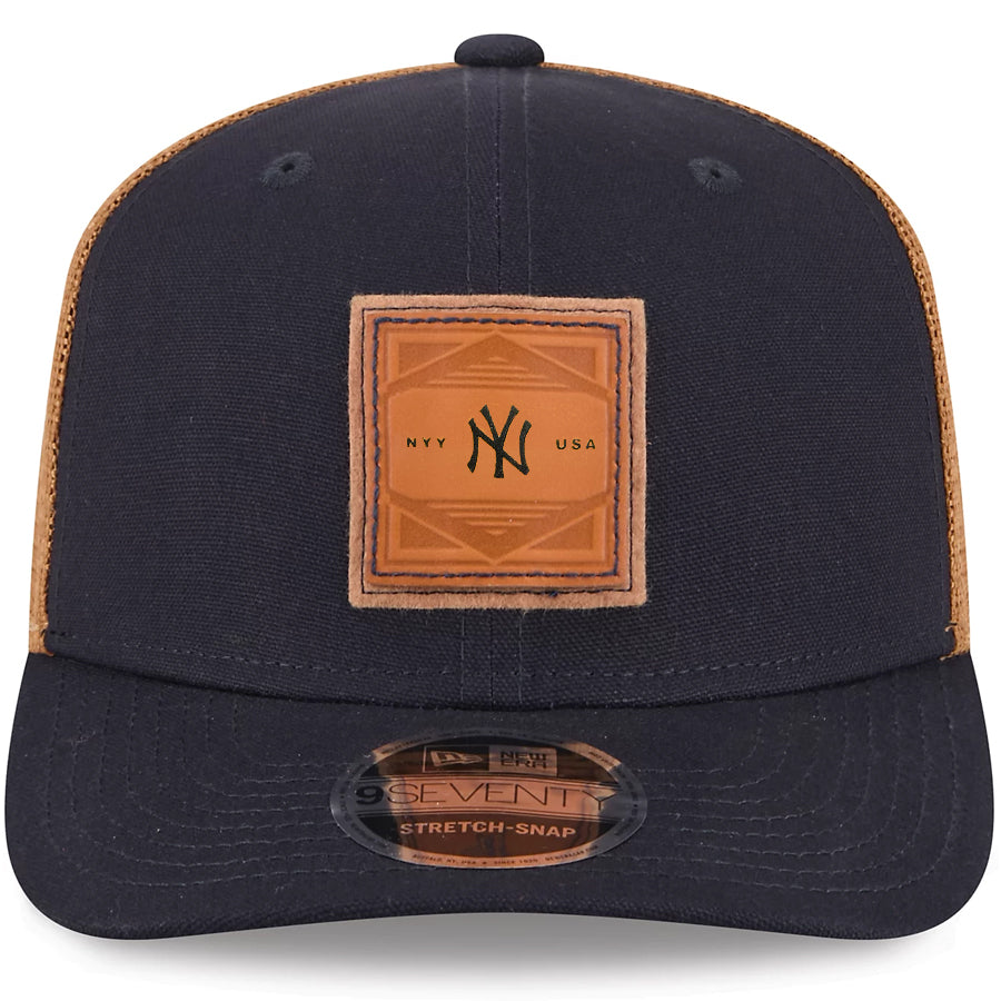 NEW YORK YANKEES DEBOSSED LOGO TRUCKER  9SEVENTY SNAPBACK HAT - NAVY