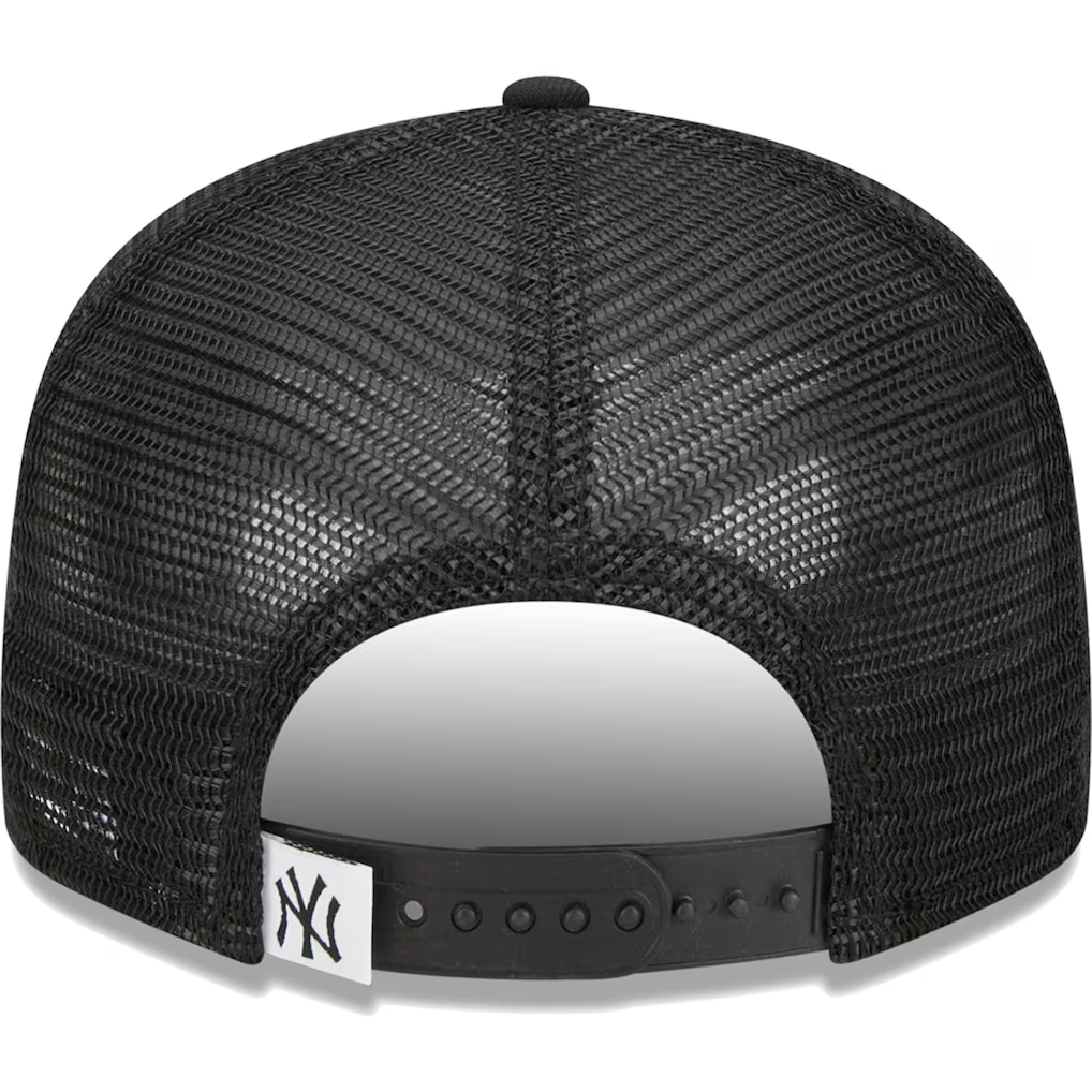 NEW YORK YANKEES EVERGREEN COOPERSTOWN TRUCKER 9FIFTY SNAPBACK HAT - BLACK/WHITE