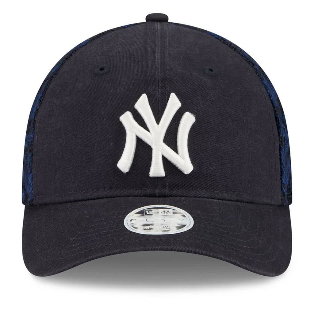 NEW YORK YANKEES WOMEN'S FLORAL MESH 9FORTY M-CROWN TRUCKER HAT - NAVY