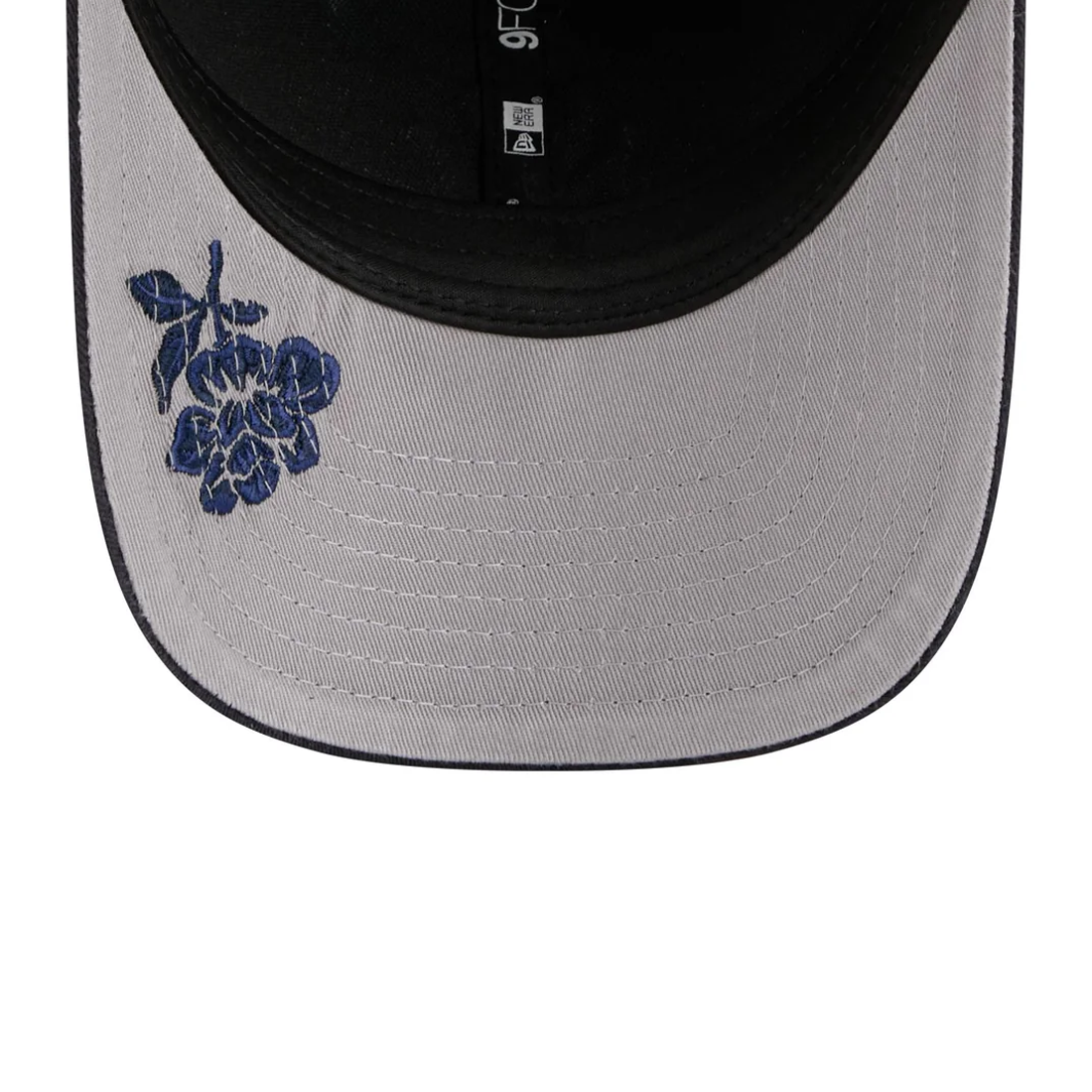 NEW YORK YANKEES WOMEN'S FLORAL MESH 9FORTY M-CROWN TRUCKER HAT - NAVY