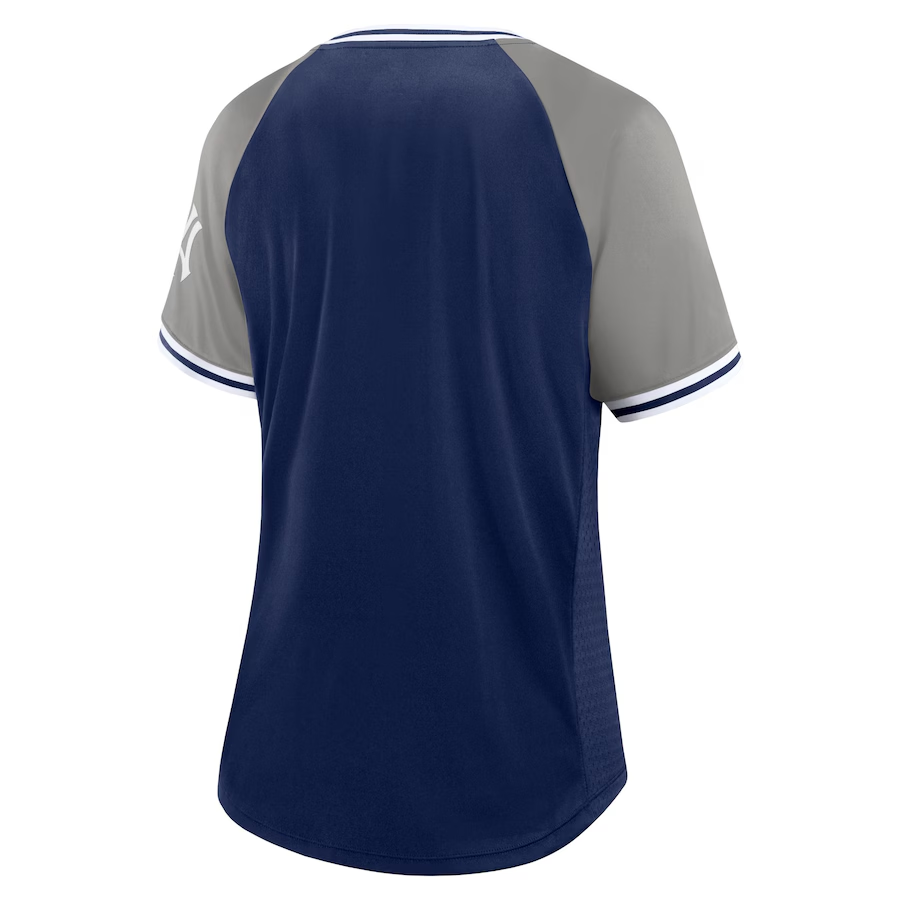 NEW YORK YANKEES WOMEN'S GLITZ & GLAM DIVA V-NECK T-SHIRT