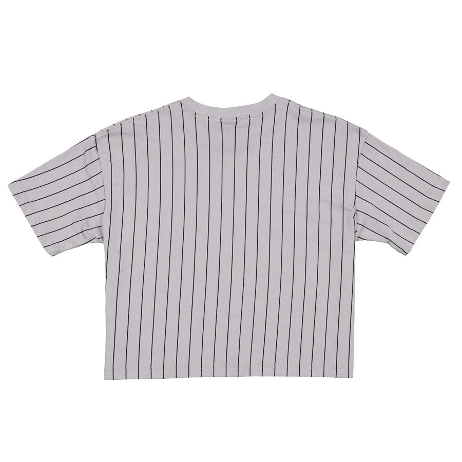 NEW YORK YANKEES WOMEN'S THROWBACK PINSTRIPE CROPPED T-SHIRT - GREY
