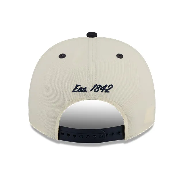 NOTRE DAME FIGHTING IRISH ARCHED 9FIFTY A-FRAME SNAPBACK HAT - CHROME WHITE/NAVY
