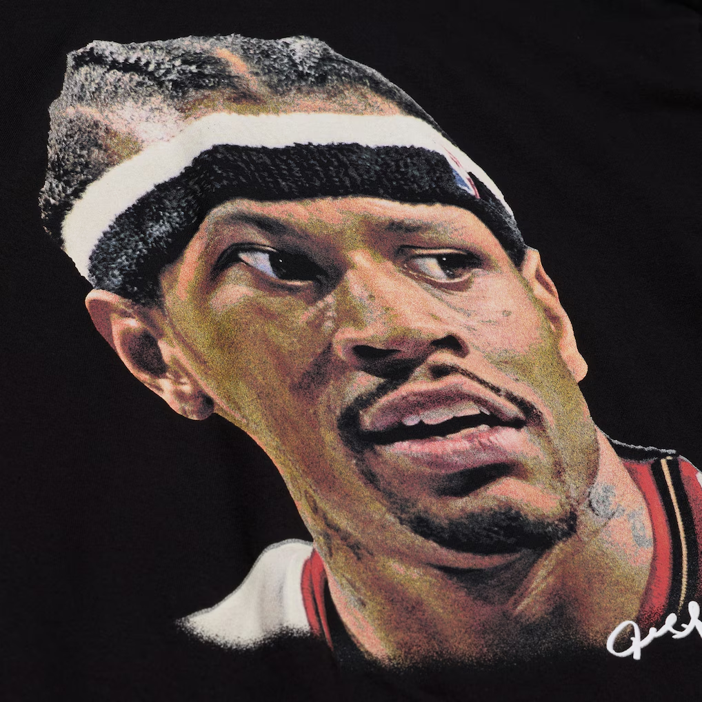 PHILADELPHIA 76ERS ALLEN IVERSON MEN'S MITCHELL & NESS REAL BIG FACE T-SHIRT - BLACK
