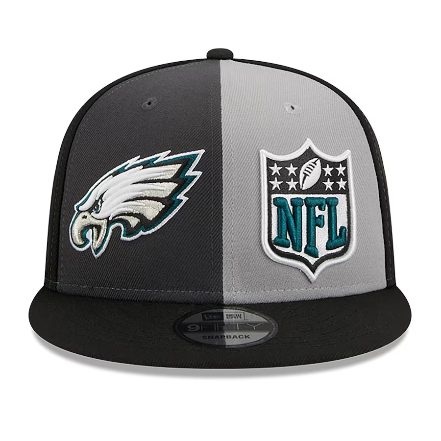 PHILADELPHIA EAGLES 2023 SIDELINE 9FIFTY SNAPBACK - SOMBRA