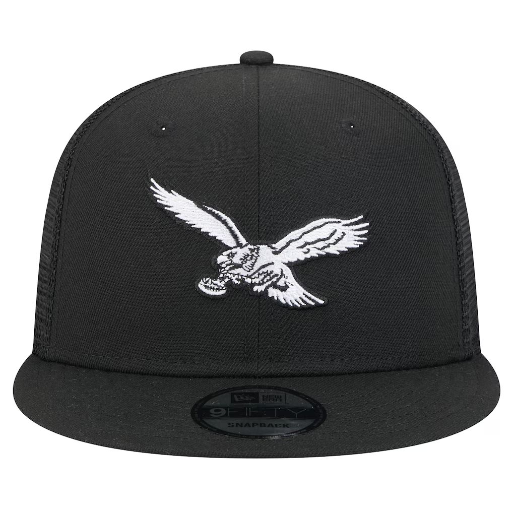 PHILADELPHIA EAGLES RETRO EVERGREEN TRUCKER 9FIFTY SNAPBACK HAT - BLACK/WHITE