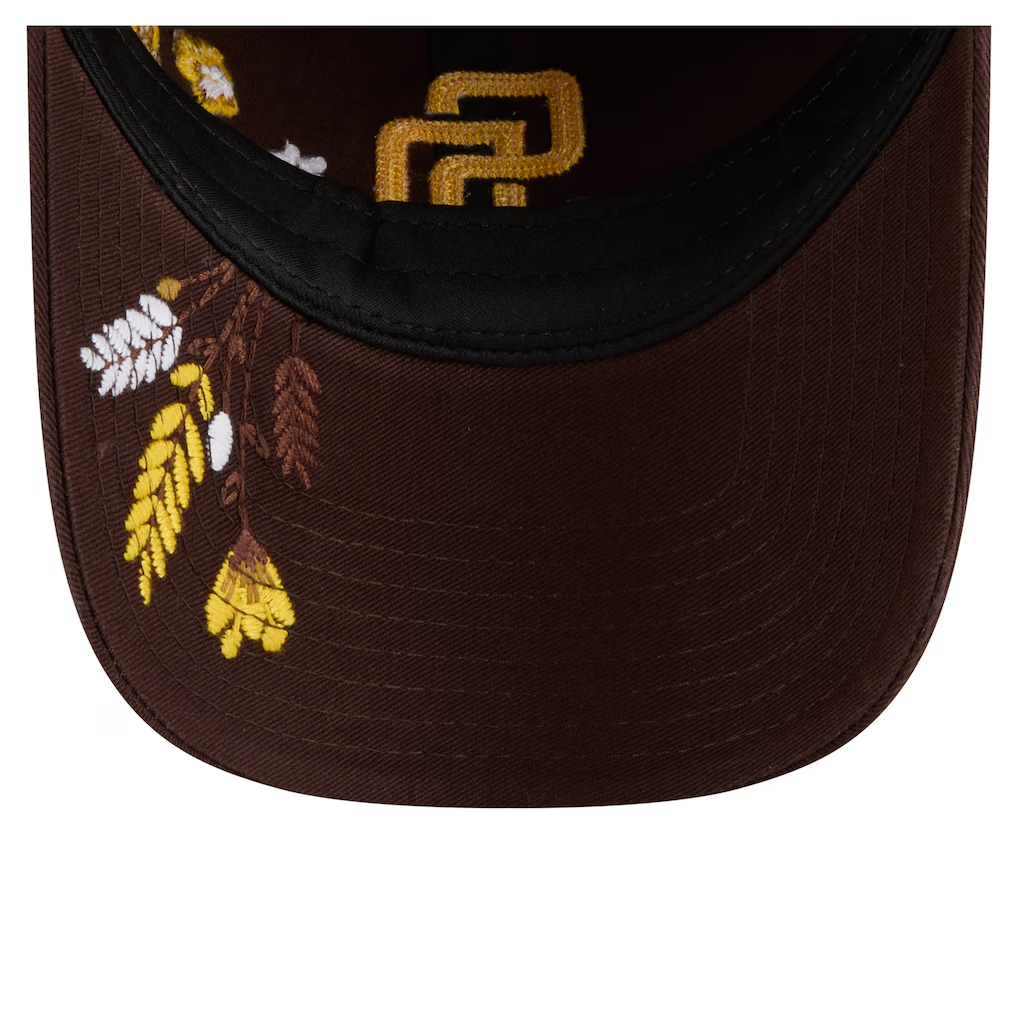 SAN DIEGO PADRES WOMEN'S NEW ERA WILDFLOWER CASUAL CLASSIC ADJUSTABLE HAT - BROWN