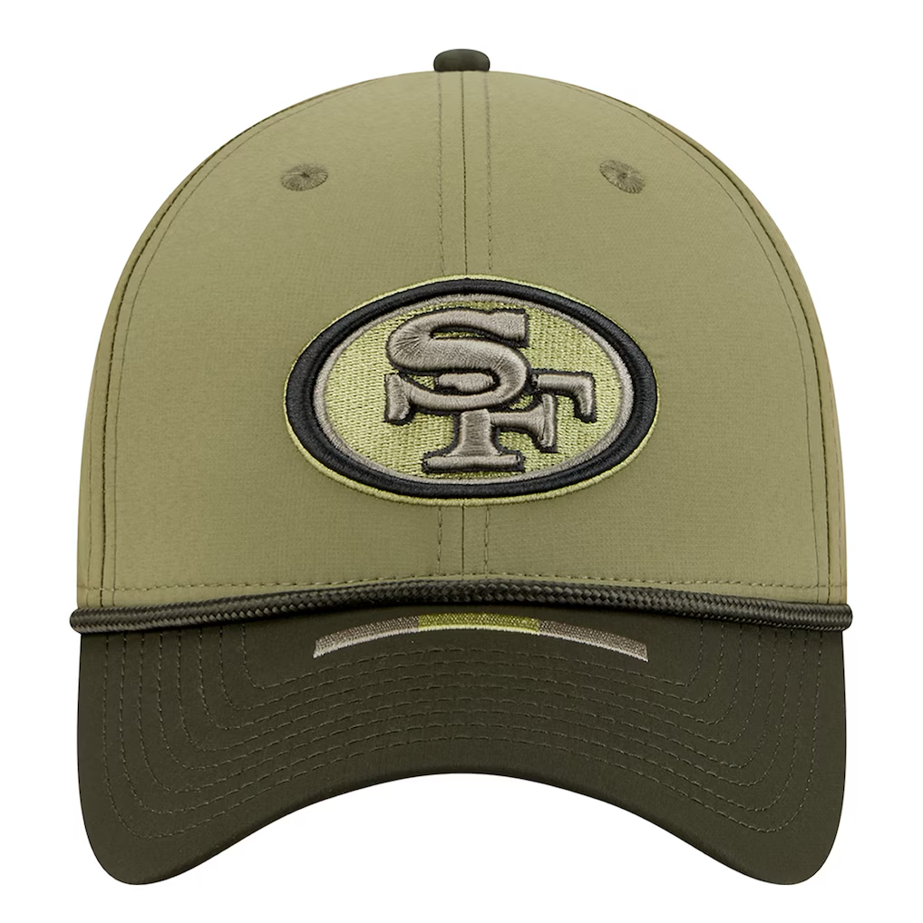 SAN FRANCISCO 49ERS 2025 NFL SALUTE TO SERVICE 39THIRTY FLEX FIT HAT - GREEN