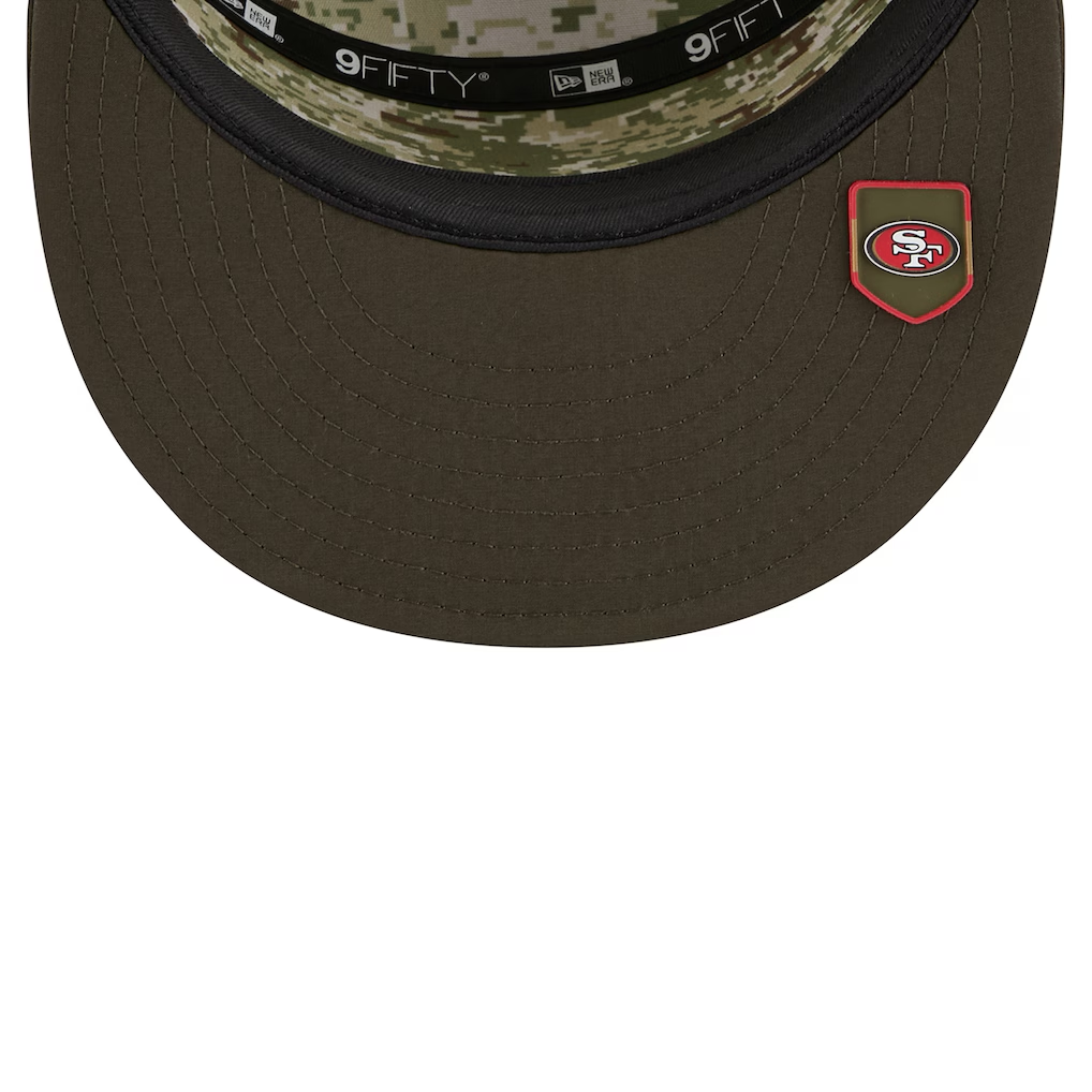 SAN FRANCISCO 49ERS 2025 NFL SALUTE TO SERVICE SPLIT PANEL 9FIFTY SNAPBACK HAT - DARK GREEN