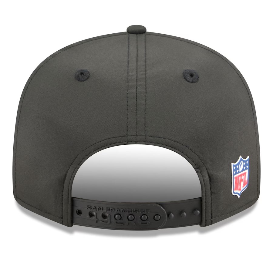 SAN FRANCISCO 49ERS 2025 NFL SIDELINE 9FIFTY SPLIT SNAPBACK HAT - BLACK