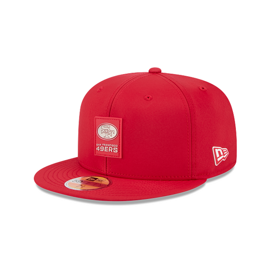 SAN FRANCISCO 49ERS 2025 NFL SIDELINE RETRO 59FIFTY FITTED HAT - RED