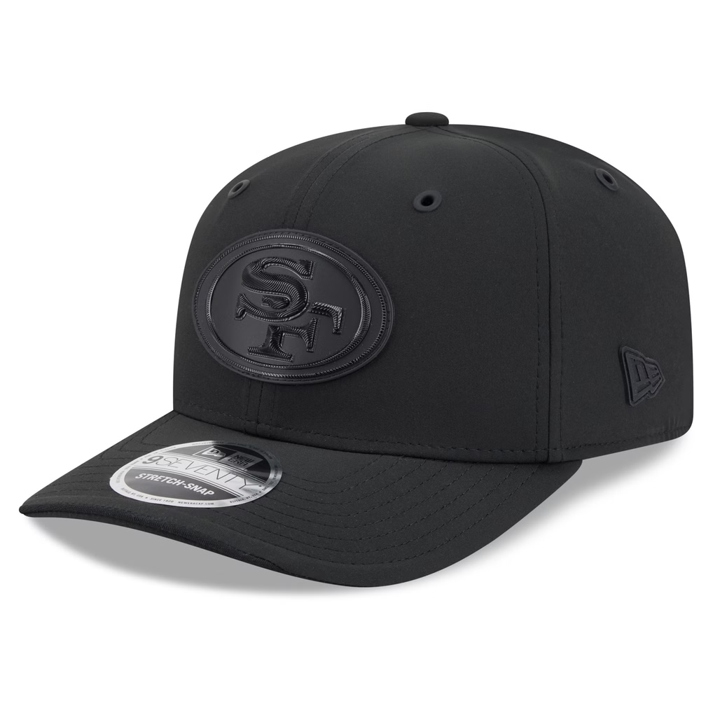 SAN FRANCISCO 49ERS 2026 NFL SIDELINE 9SEVENTY STRETCH-SNAP ADJUSTABLE HAT - BLACK/BLACK