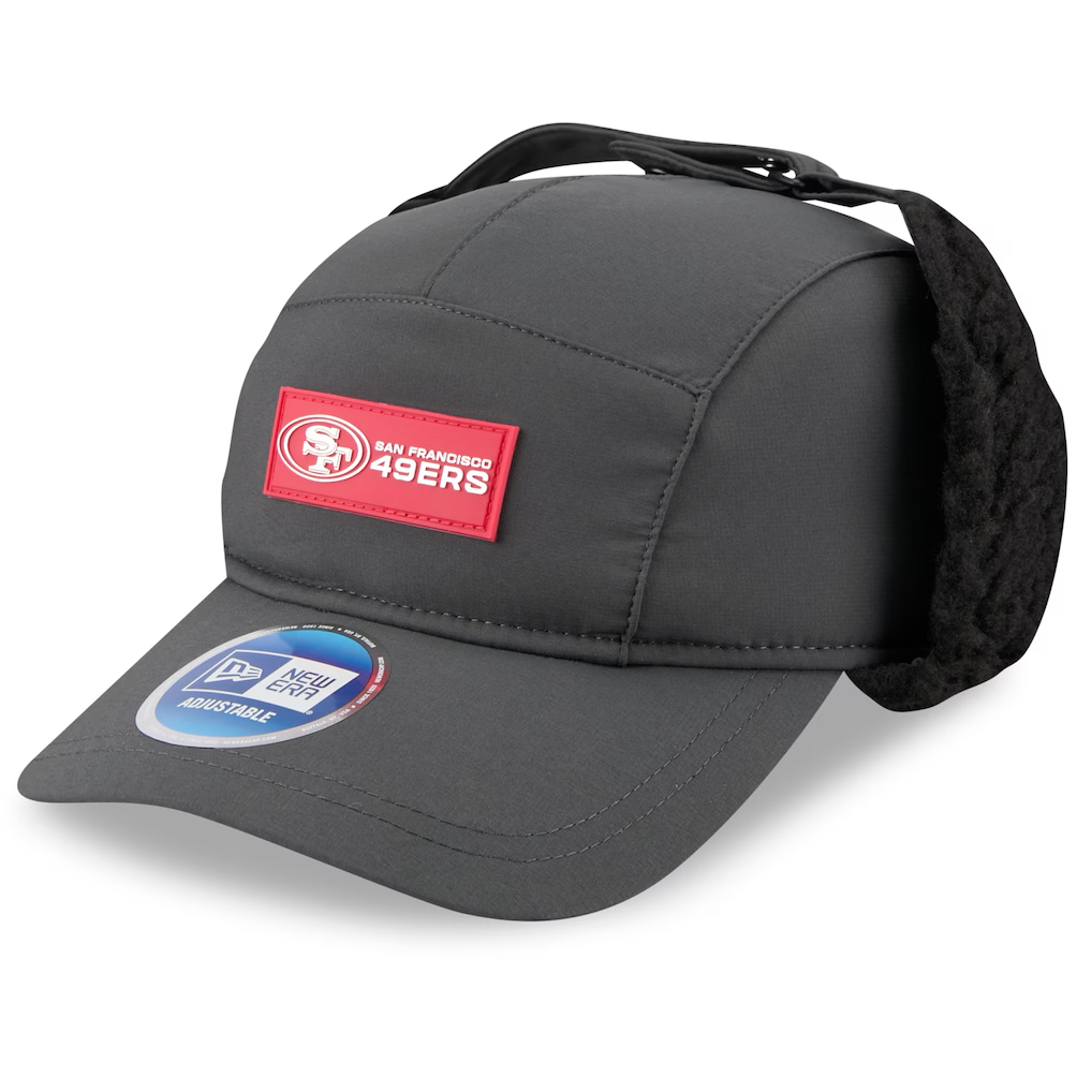 SAN FRANCISCO 49ERS MEN'S 2025 NFL SIDELINE COLD WEATHER RUNNER DOG EAR ADJUSTABLE HAT - CHARCOAL