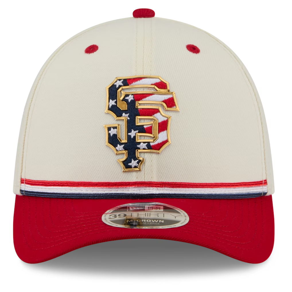 SAN FRANCISCO GIANTS 2026 MLB USA 250 4TH OF JULY 39THIRTY M-CROWN FLEX FIT HAT - CHROME WHITE/RED