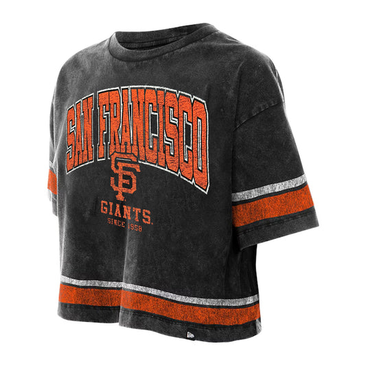 SAN FRANCISCO GIANTS WOMEN'S NEW ERA LIFE STYLE STONE WASH BOXY CROPPED T-SHIRT - BLACK