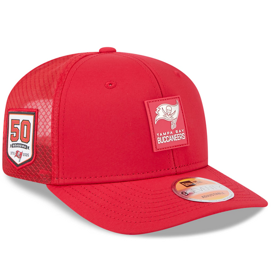 TAMPA BAY BUCCANEERS 2025 NFL SIDELINE 9SEVENTY STRETCH-SNAP ADJUSTABLE HAT - RED