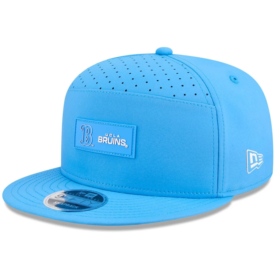 UCLA BRUINS 2025 SIDELINE SPLIT PANEL 9FIFTY SNAPBACK HAT - POWDER BLUE