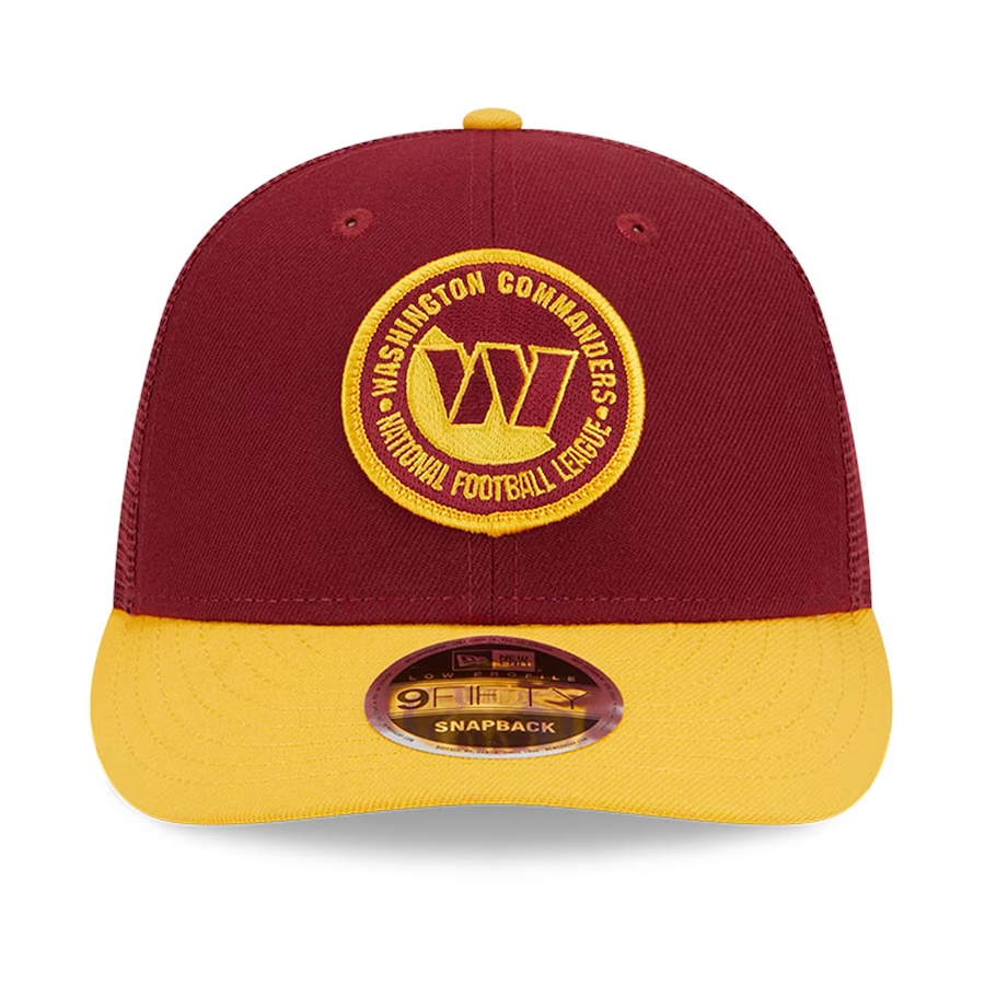 WASHINGTON COMMANDERS 2023 GORRA SNAPBACK 9FIFTY DE PERFIL BAJO SIDELINE