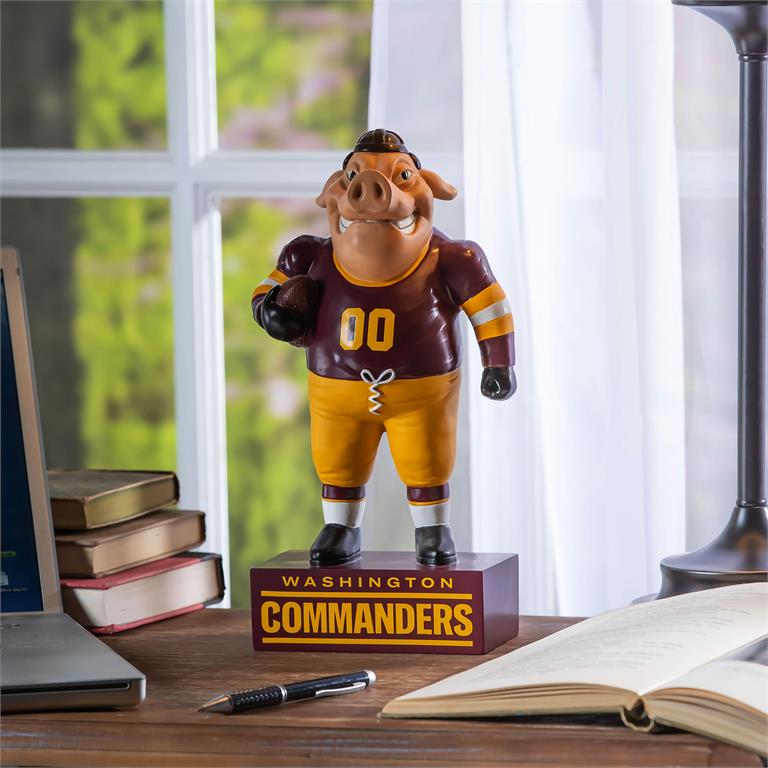 WASHINGTON COMMANDERS MASCOT TOTEM
