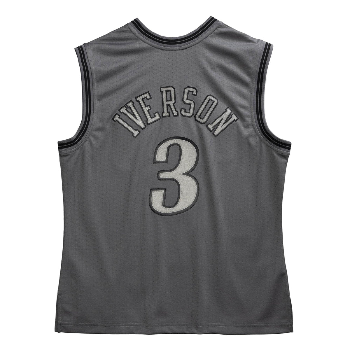 ALLEN IVERSON MEN'S MITCHELL & NESS METAL WORKS 00-01' SWINGMAN JERSEY