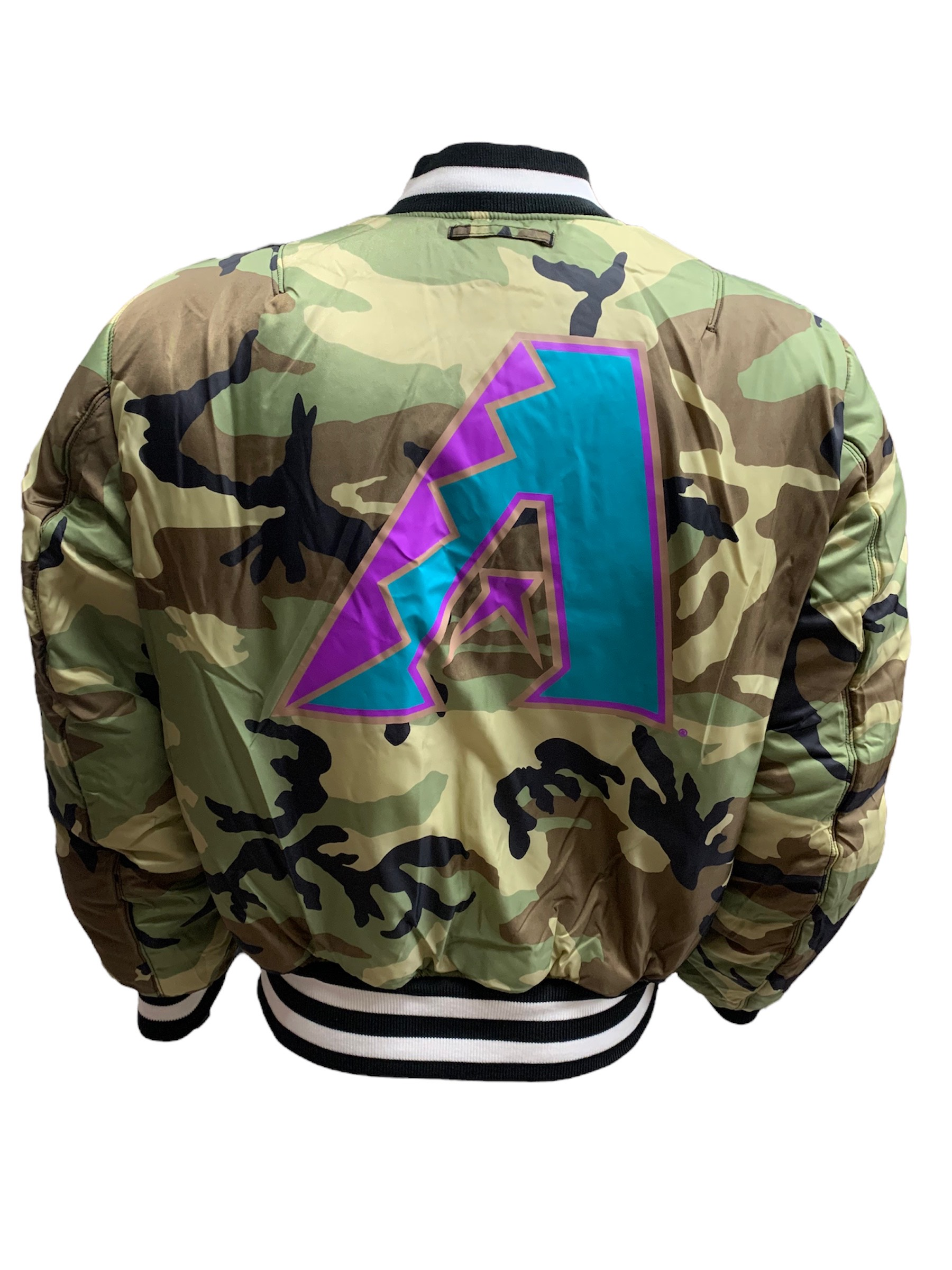 Alpha industries camo bomber online