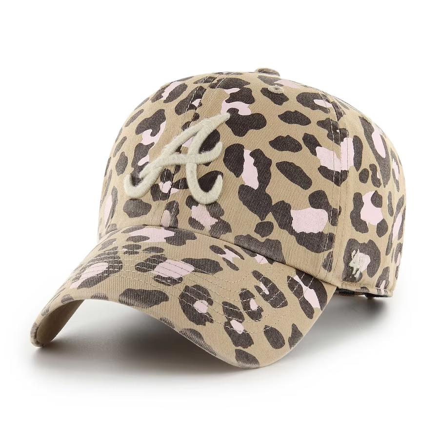 ATLANTA BRAVES WOMEN'S 47 BRAND ADJUSTABLE CLEAN UP HAT - KHAKI BAGHEERA