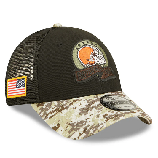 CLEVELAND BROWNS 2022 SALUTE TO SERVICE 9FORTY ADJUSTABLE TRUCKER HAT