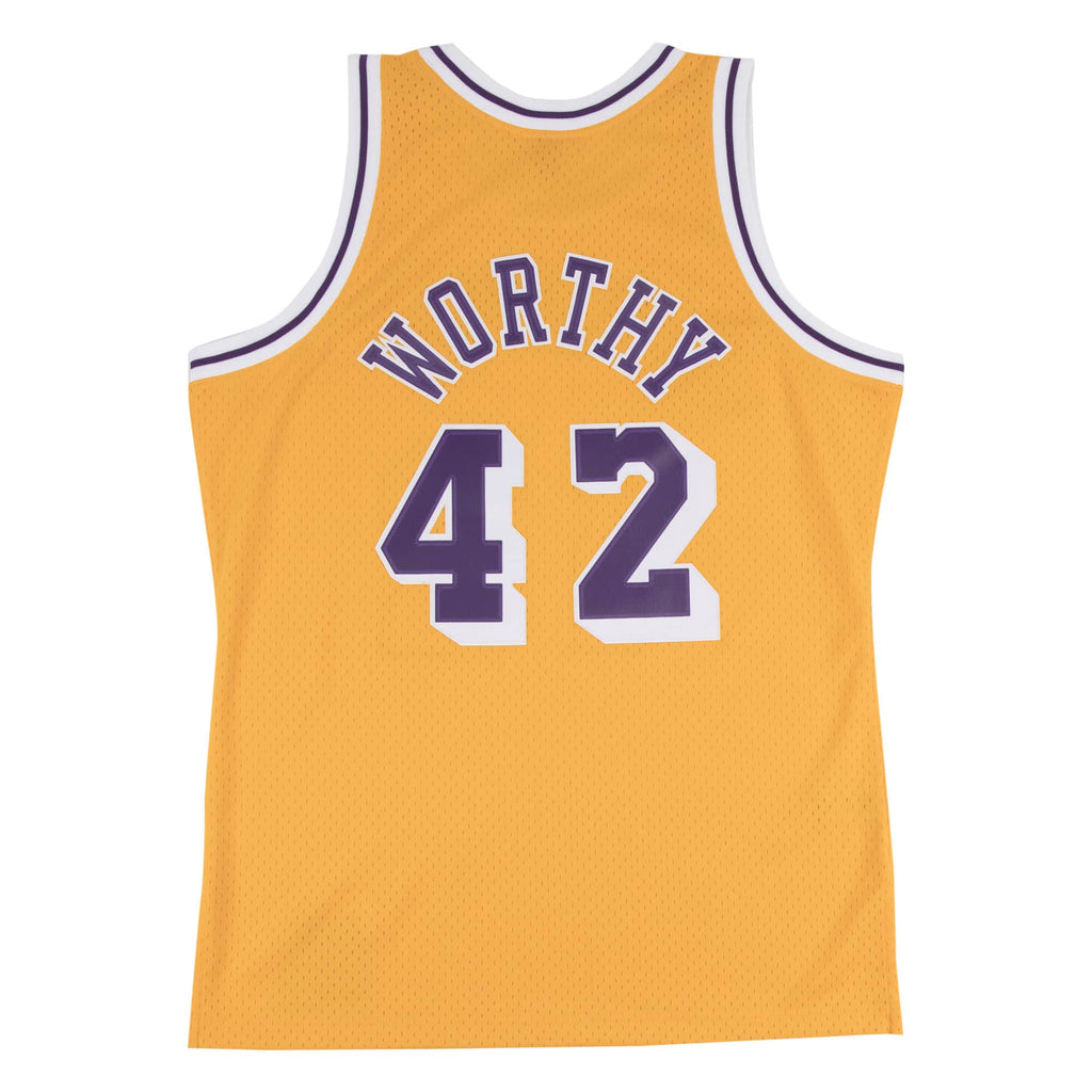 JAMES WORTHY MEN'S MITCHELL & NESS 84-85' SWINGMAN JERSEY