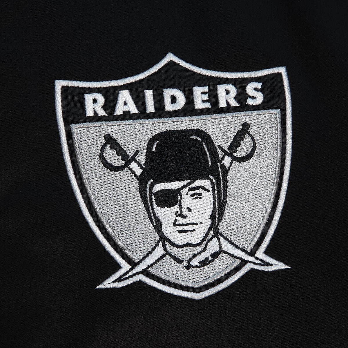 LAS VEGAS RAIDERS MEN'S TEAM ORIGINS VARSITY SATIN JACKET