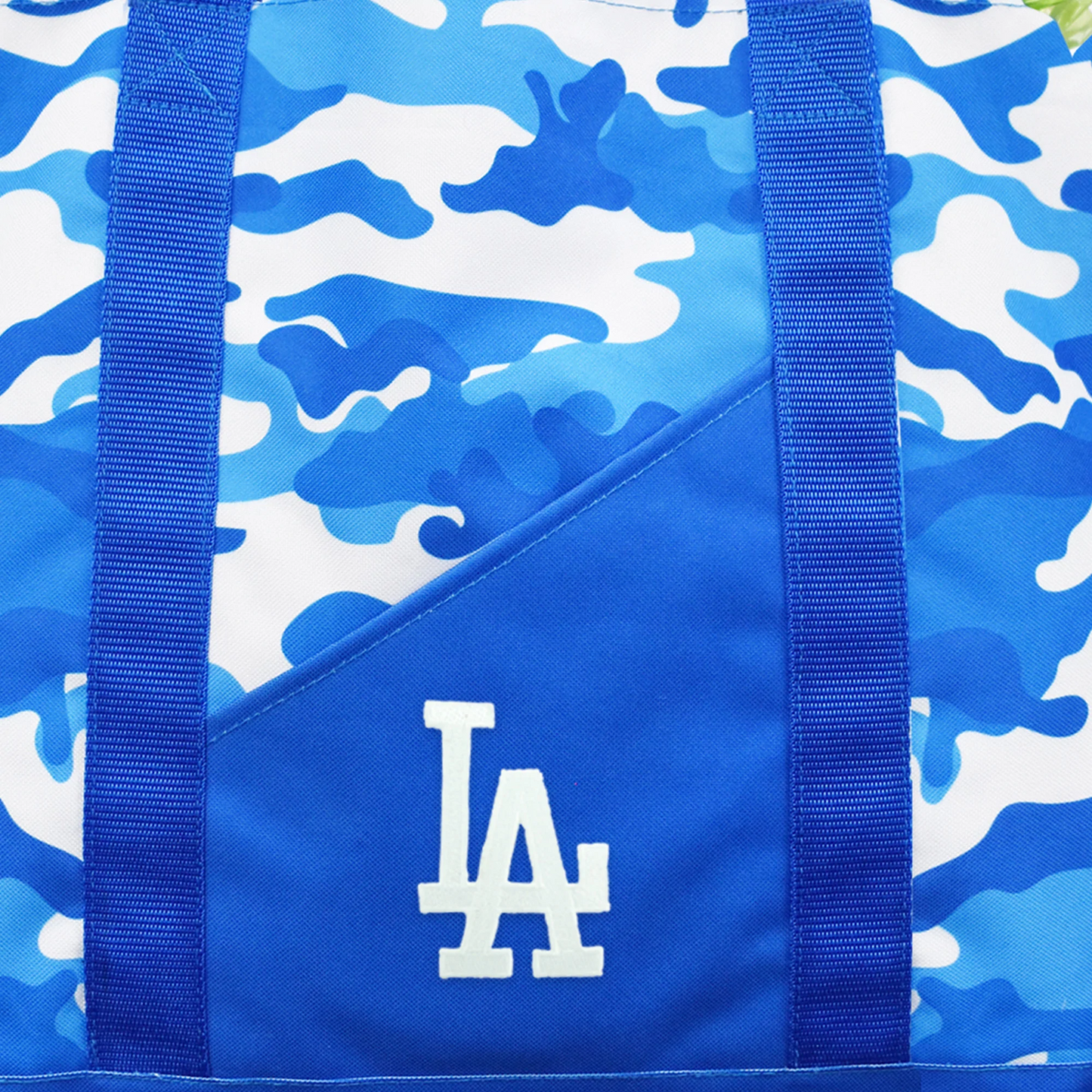 LOS ANGELES DODGERS CAMO TOTE