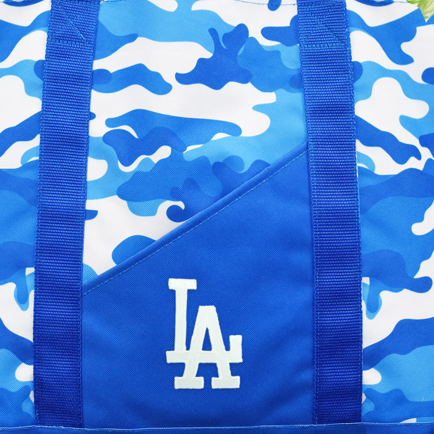 TOTE DE CAMUFLAJE DE LOS DODGERS DE LOS ÁNGELES