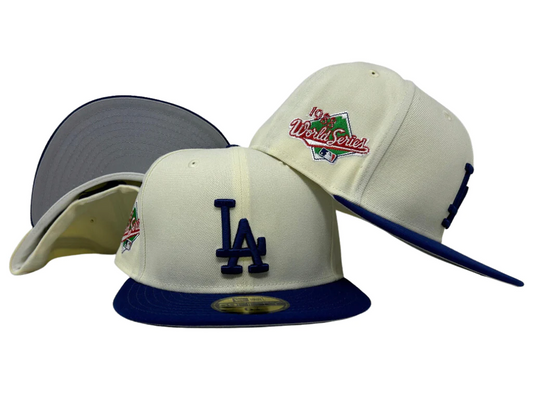 GORRA AJUSTADA 59FIFTY CON PARCHE RETRO DE LOS ANGELES DODGERS - CREMA/ AZUL