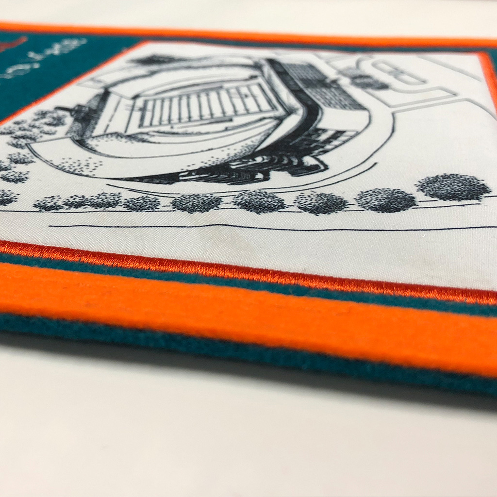 BANDERA DE LA EVOLUCIÓN DEL ESTADIO DE LOS DOLPHINS DE MIAMI