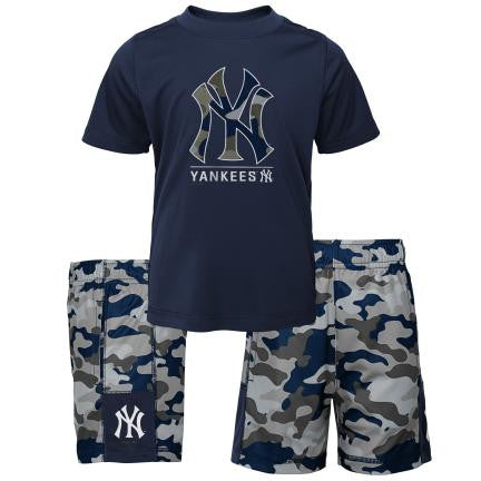 CONJUNTO DE CAMISETA Y PANTALÓN CORTO PARA NIÑOS NEW YORK YANKEES