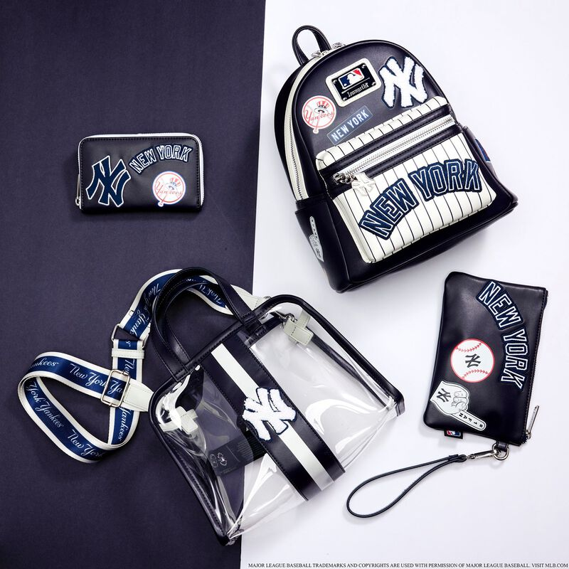 CARTERA CON LOGOTIPO LOUNGEFLY DE LOS YANKEES DE NUEVA YORK