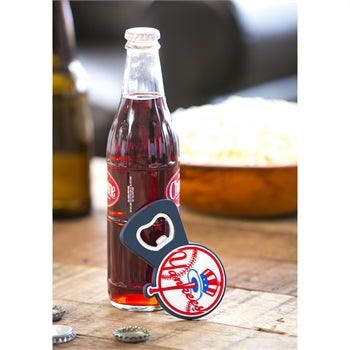 NEW YORK YANKEES MAGNET BOTTLE OPENER