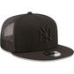 NEW YORK YANKEES MEN'S CLASSIC TRUCKER 9FIFTY SNAPBACK-BLACK ON BLACK