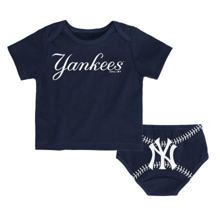 NEW YORK YANKEES NEWBORN HEY BATTER SET