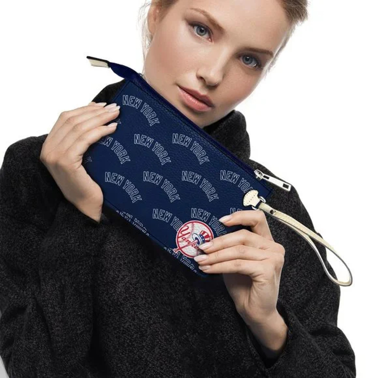 NEW YORK YANKEES VICTORY WRISTLET WALLET
