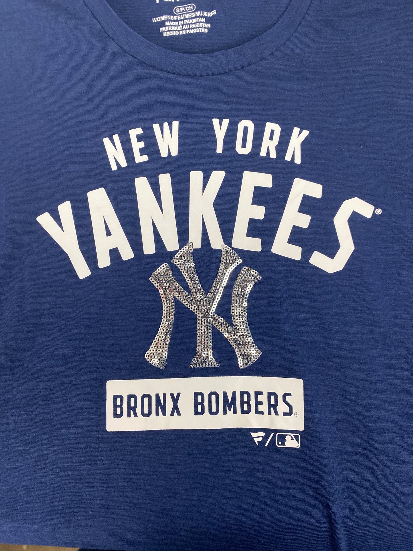 NEW YORK YANKEES WOMEN'S TEAM SHIMMER T-SHIRT