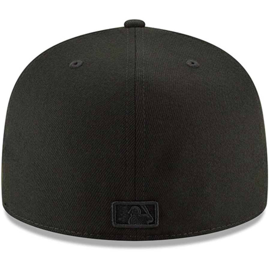 OAKLAND ATHLETICS BLACK ON BLACK BASIC LOGO FITTED 59FIFTY