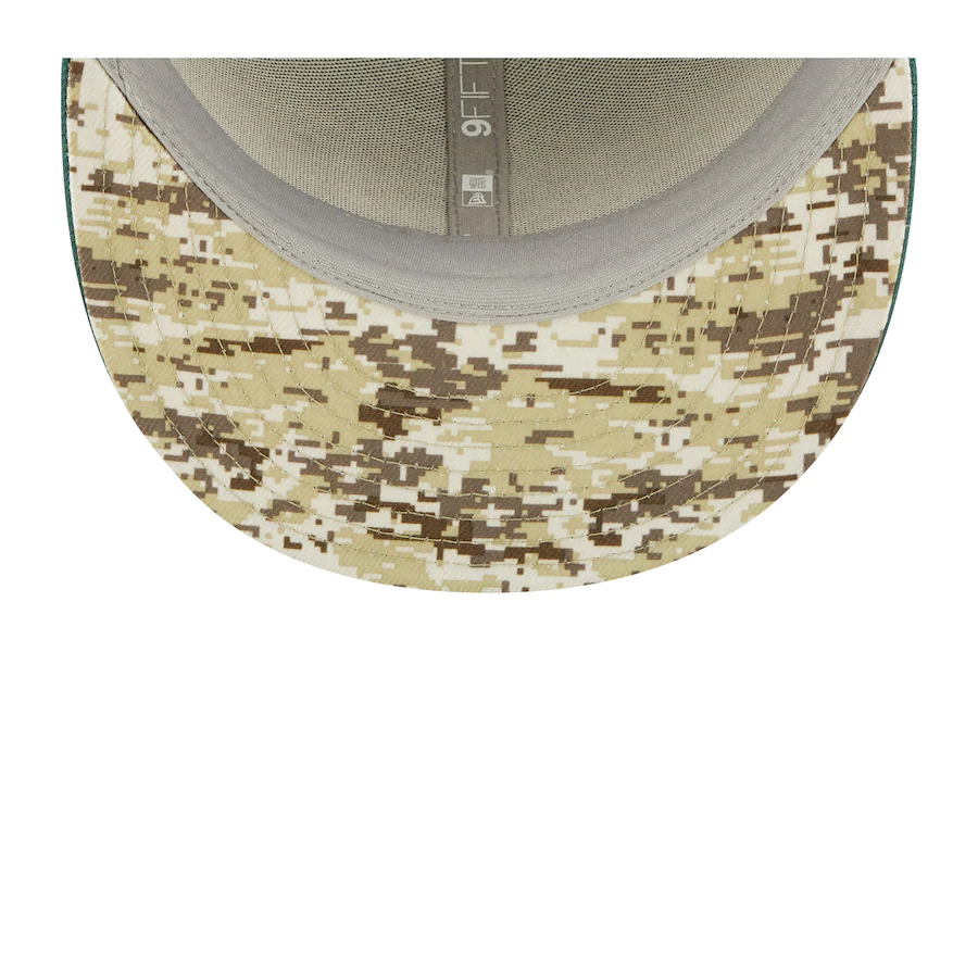 PHILADELPHIA EAGLES 2022 SALUTE TO SERVICE 9FIFTY SNAPBACK HAT